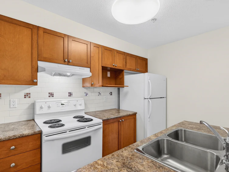 320-8880 202 Street, Langley, BC, V1M 4E7 - 4