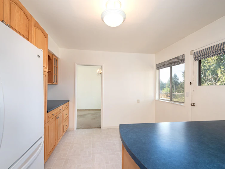 712 Macintosh Street, Coquitlam, BC, V3J 4Y7 - 15