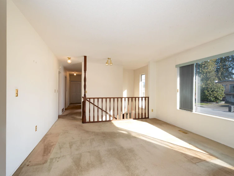 712 Macintosh Street, Coquitlam, BC, V3J 4Y7 - 3