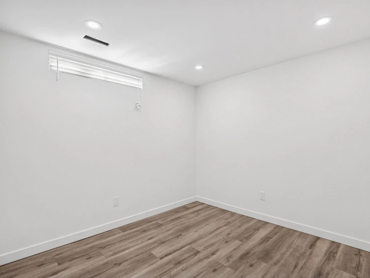 121-3461 E 49th Avenue, Vancouver, BC, V5S 1M3 - 12