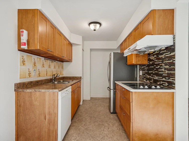 121-3461 E 49th Avenue, Vancouver, BC, V5S 1M3 - 8