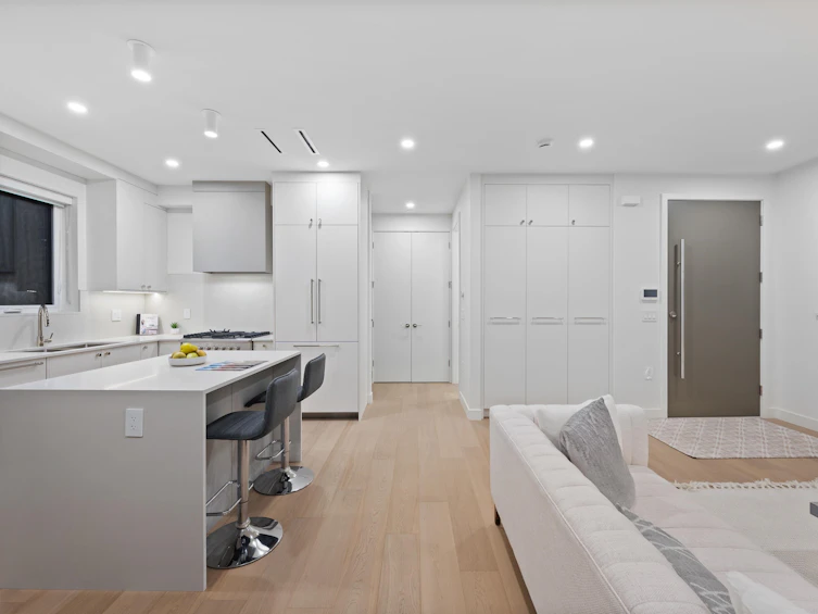 2-2253 Grant Street, Vancouver, BC, V5L 2Z6 - 16
