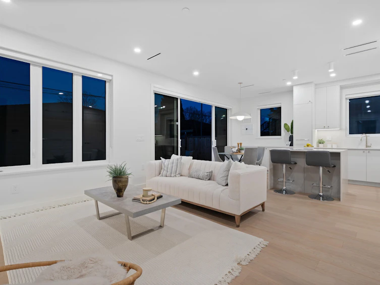 2-2253 Grant Street, Vancouver, BC, V5L 2Z6 - 2