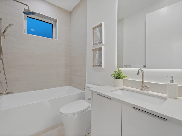 2-2253 Grant Street, Vancouver, BC, V5L 2Z6 - 25