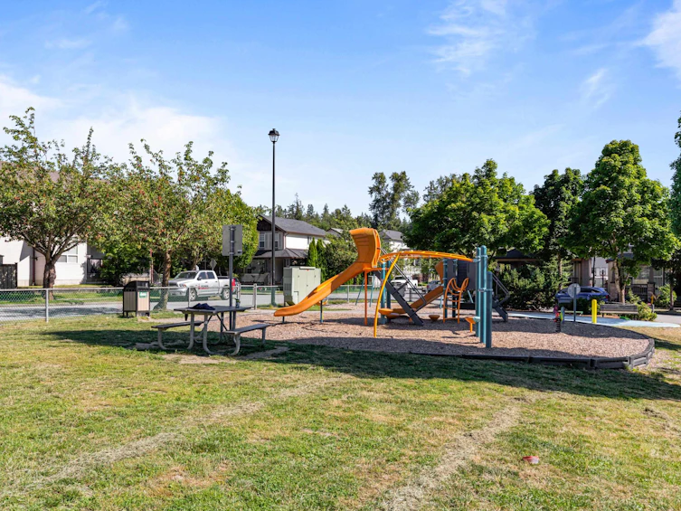 24107 102 Avenue, Maple Ridge, BC, V2W 2A2 - 34