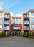121 100 Capilano Road