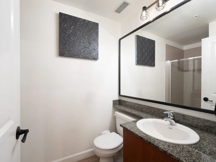 121-100 Capilano Road, Port Moody, BC, V3H 5M9 - 32