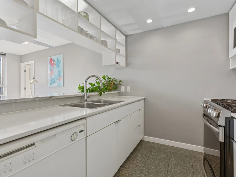 1711-939 Expo Boulevard, Vancouver, BC, V6Z 3G7 - 8