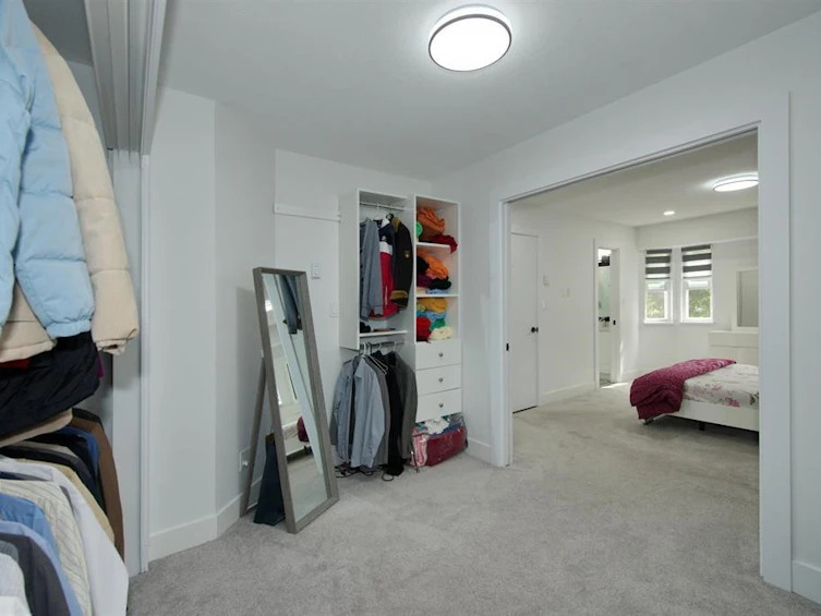 6049 133a Street, Surrey, BC, V3X 2K3 - 5