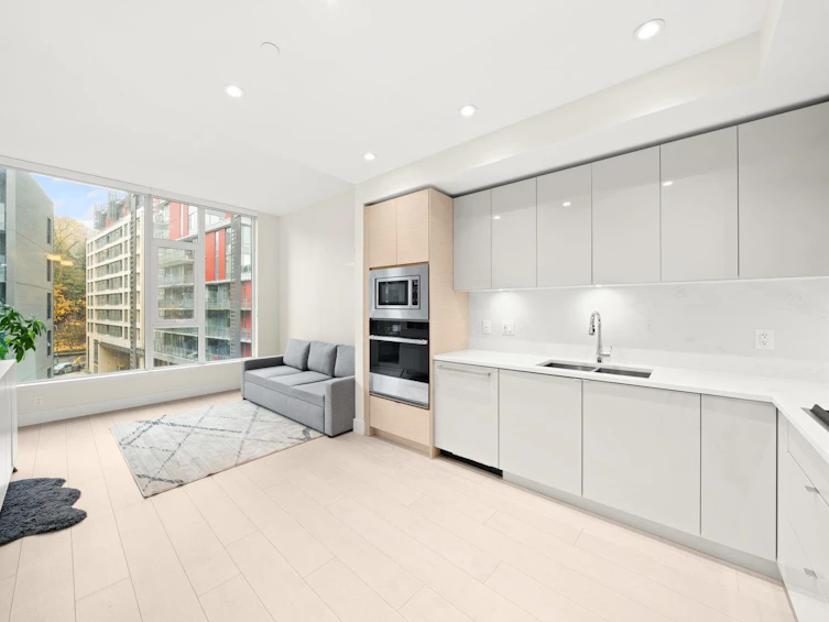519-3438 Sawmill Crescent, Vancouver, BC, V5S 0E3 - 3