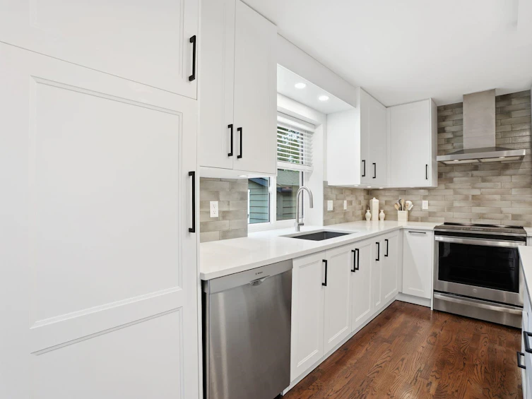 5225 4 Avenue, Delta, BC, V4M 1G8 - 6
