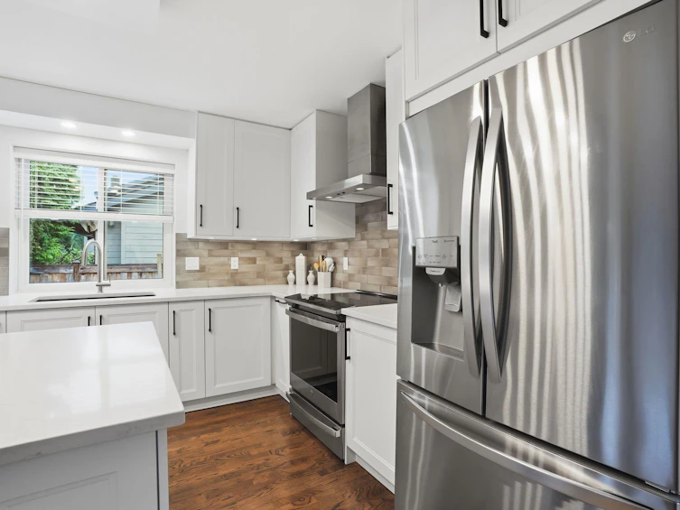 5225 4 Avenue, Delta, BC, V4M 1G8 - 4