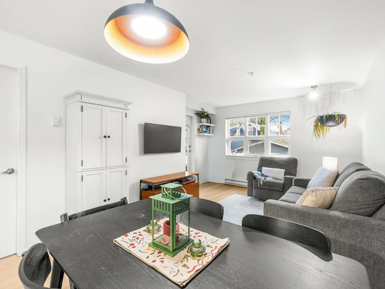 203-930 W 16th Avenue, Vancouver, BC, V5Z 1T2 - 2