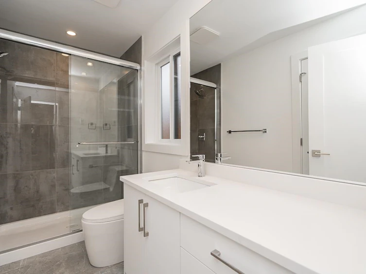 5483 7 Avenue, Delta, BC, V4M 1P7 - 34