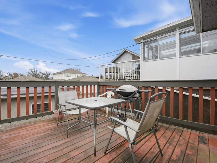 2625 E 21st Avenue, Vancouver, BC, V5M 4E8 - 25