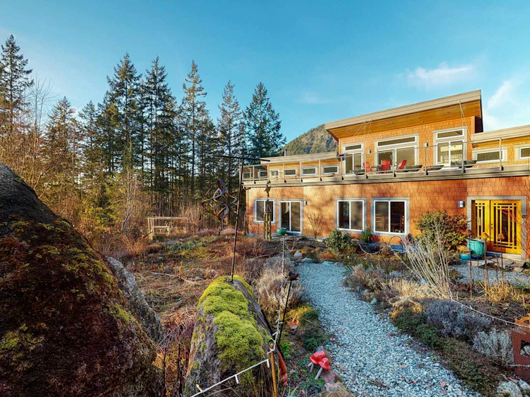 12899 Sunshine Coast Highway, Pender Harbour Egmont, BC, V0N 2H1