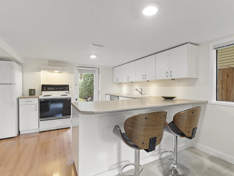 829 E 14th Avenue, Vancouver, BC, V5T 2N5 - 32