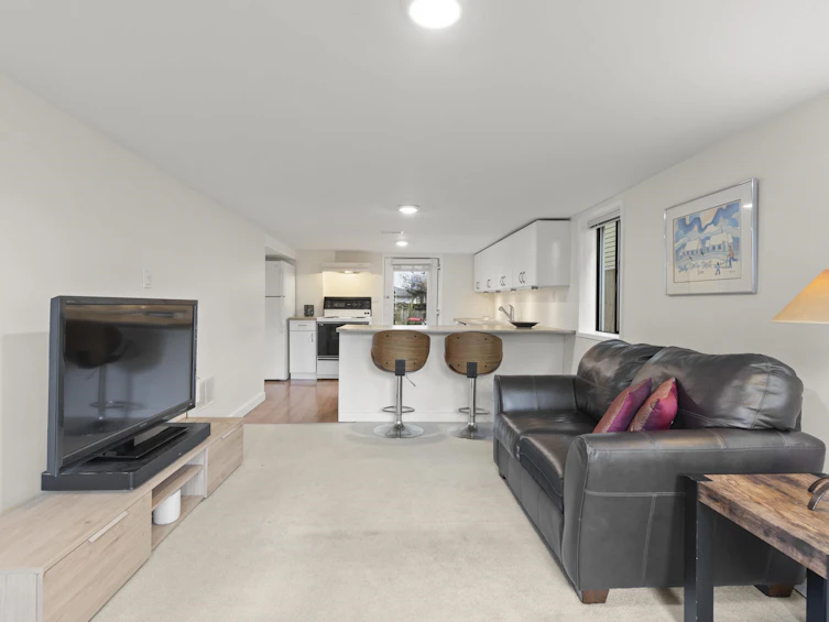 829 E 14th Avenue, Vancouver, BC, V5T 2N5 - 30