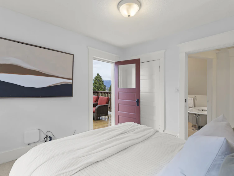 829 E 14th Avenue, Vancouver, BC, V5T 2N5 - 25