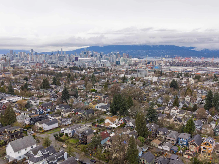 829 E 14th Avenue, Vancouver, BC, V5T 2N5 - 39