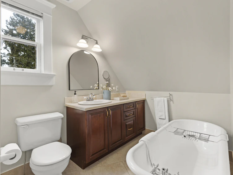829 E 14th Avenue, Vancouver, BC, V5T 2N5 - 23