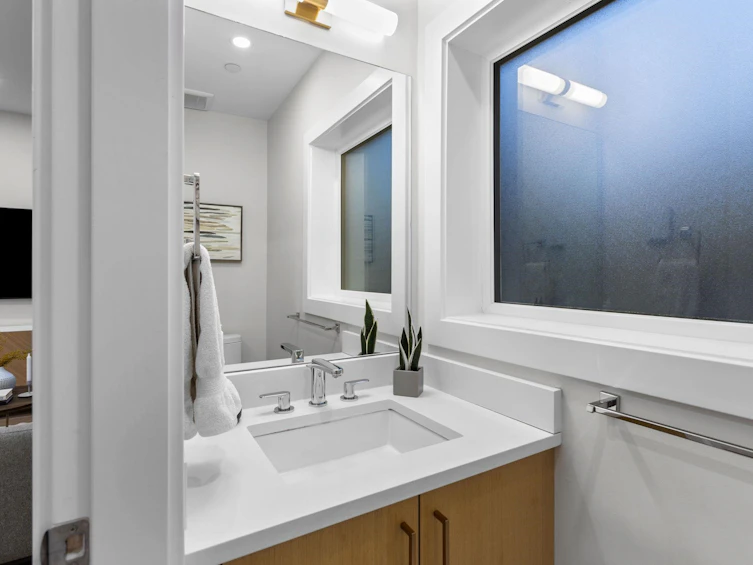 3187 Prince Edward Street, Vancouver, BC, V5T 4W5 - 8