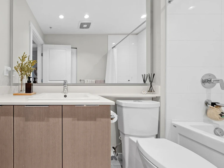 314-2663 Library Lane, North Vancouver, BC, V7J 0B9 - 23
