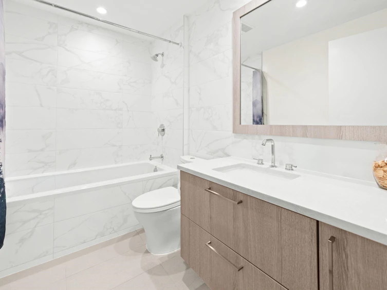 304-707 E 3rd Street, North Vancouver, BC, V7L 1G8 - 13