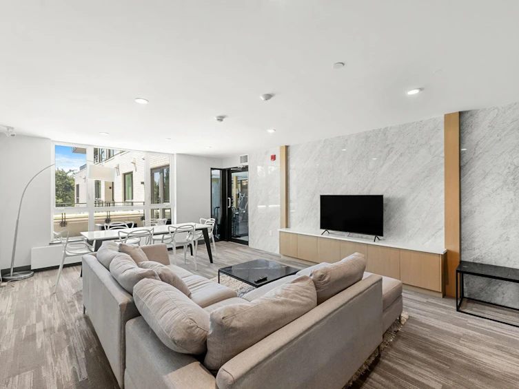 304-707 E 3rd Street, North Vancouver, BC, V7L 1G8 - 23