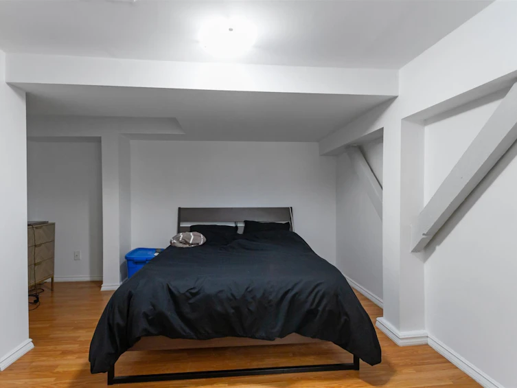 1925 Adanac Street, Vancouver, BC, V5L 2E5 - 19