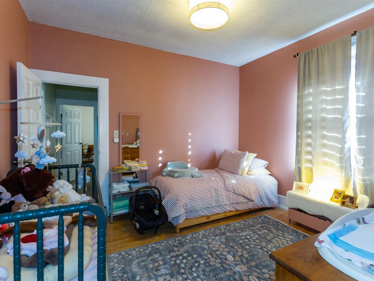 1925 Adanac Street, Vancouver, BC, V5L 2E5 - 11