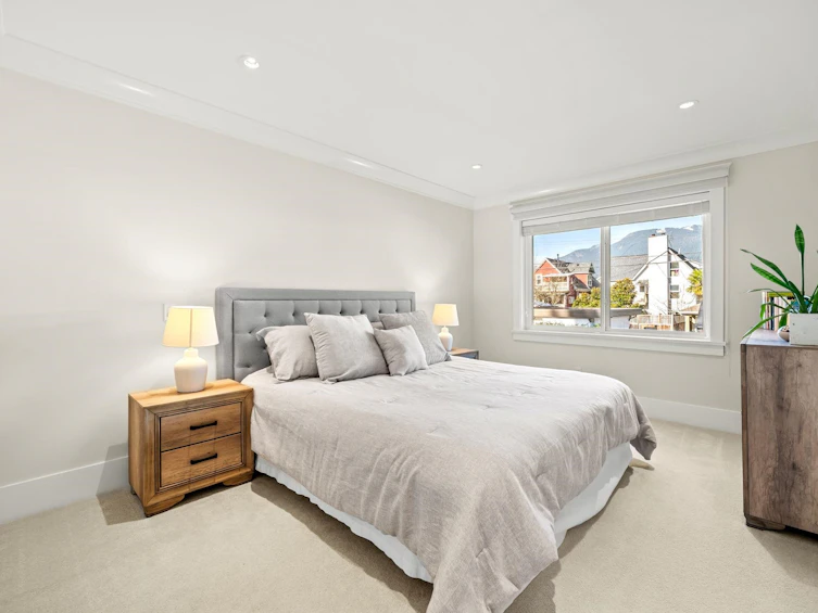 244 E 18th Street, North Vancouver, BC, V7L 2X6 - 11