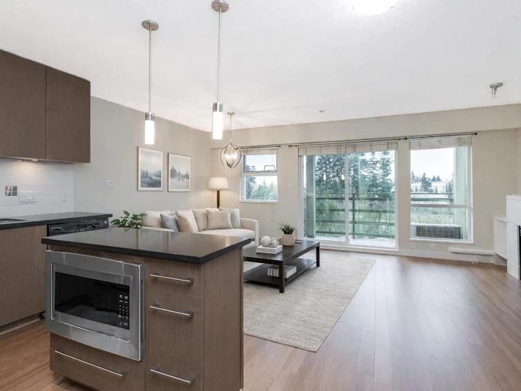 410-15735 Croydon Drive, Surrey, BC, V3Z 2L5 - 2