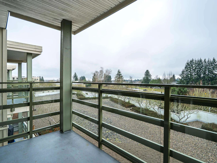 410-15735 Croydon Drive, Surrey, BC, V3Z 2L5 - 11