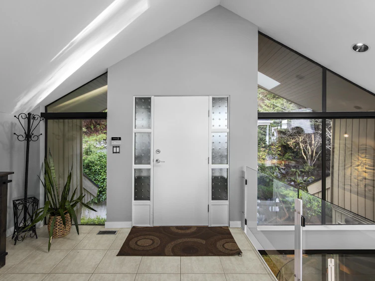 2 Strachan Point Road, West Vancouver, BC, V7W 1C6 - 15