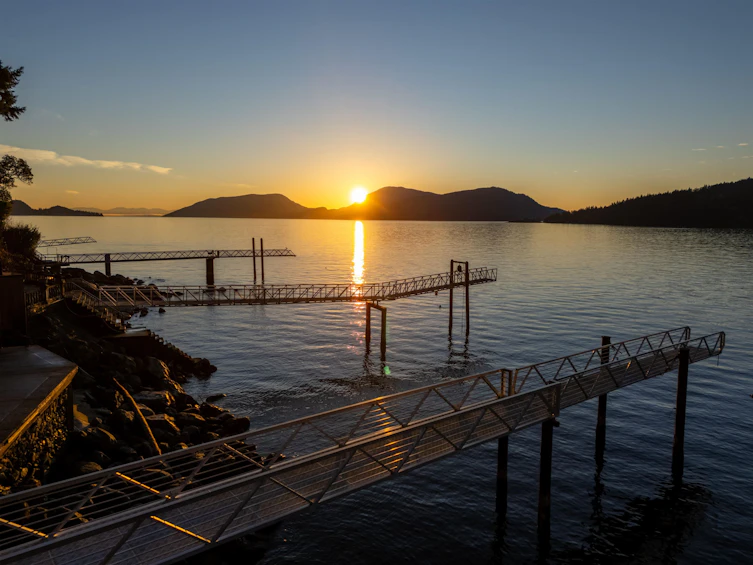 2 Strachan Point Road, West Vancouver, BC, V7W 1C6 - 6