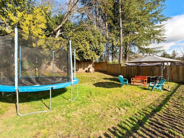 4174 Dollarton Highway, North Vancouver, BC, V7G 1A2 - 24