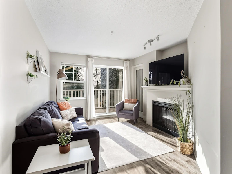 312 - 7330 Salisbury Avenue, Burnaby BC V5E 4N8