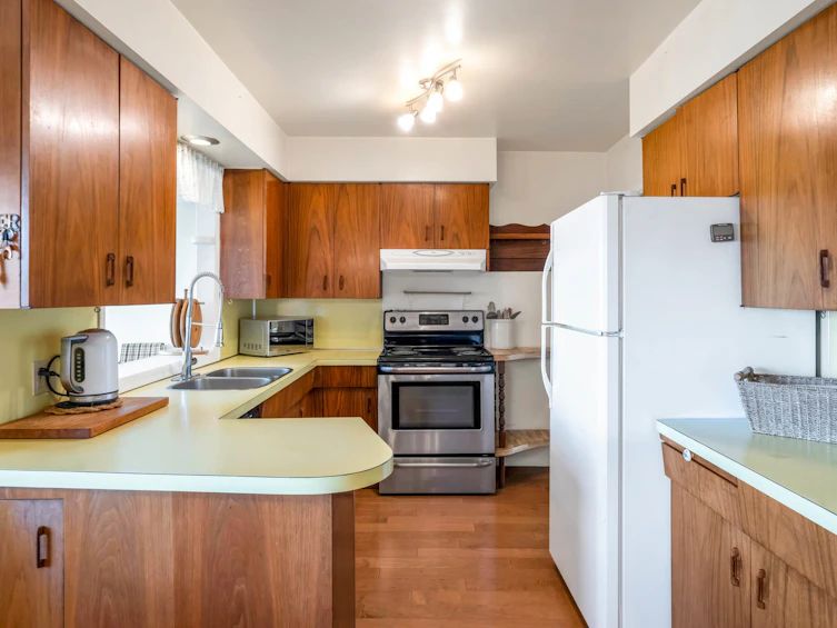 5855 Crescent Drive, Delta, BC, V4K 2E7 - 5