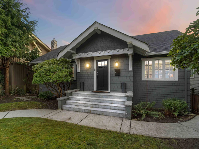 3322 W 38th Avenue, Vancouver BC V6N 2X7