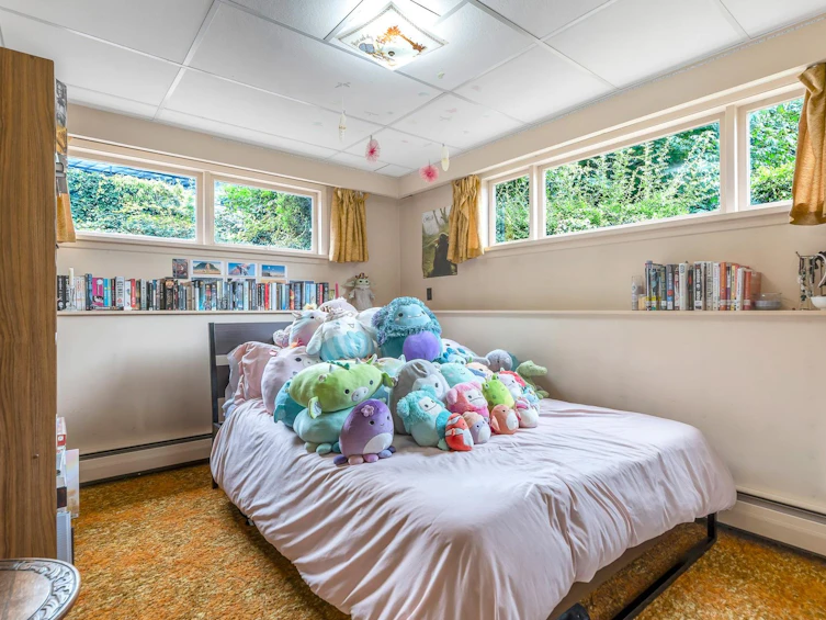 3088 Lazy A Street, Coquitlam, BC, V3C 3N9 - 30