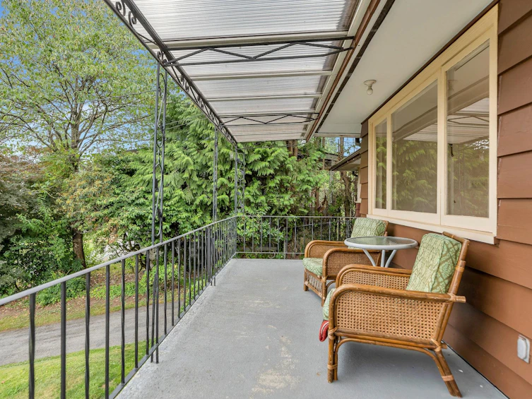 3088 Lazy A Street, Coquitlam, BC, V3C 3N9 - 34