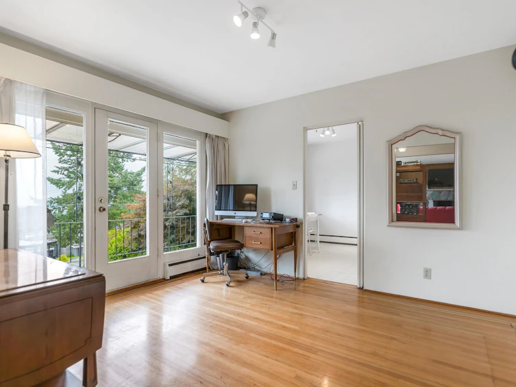 3088 Lazy A Street, Coquitlam, BC, V3C 3N9 - 13