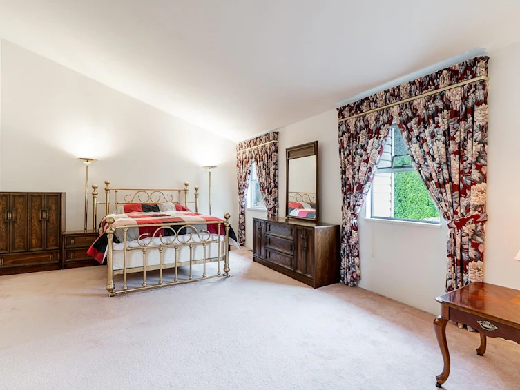 1406 Vistaview Court, Coquitlam, BC, V3E 2P3 - 6