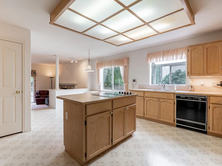 1406 Vistaview Court, Coquitlam, BC, V3E 2P3 - 14