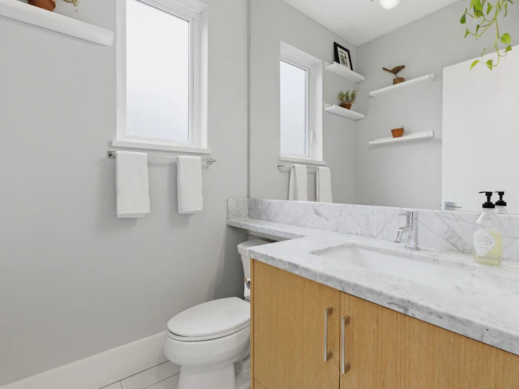 255 E 6th Street, North Vancouver, BC, V7L 1P4 - 11