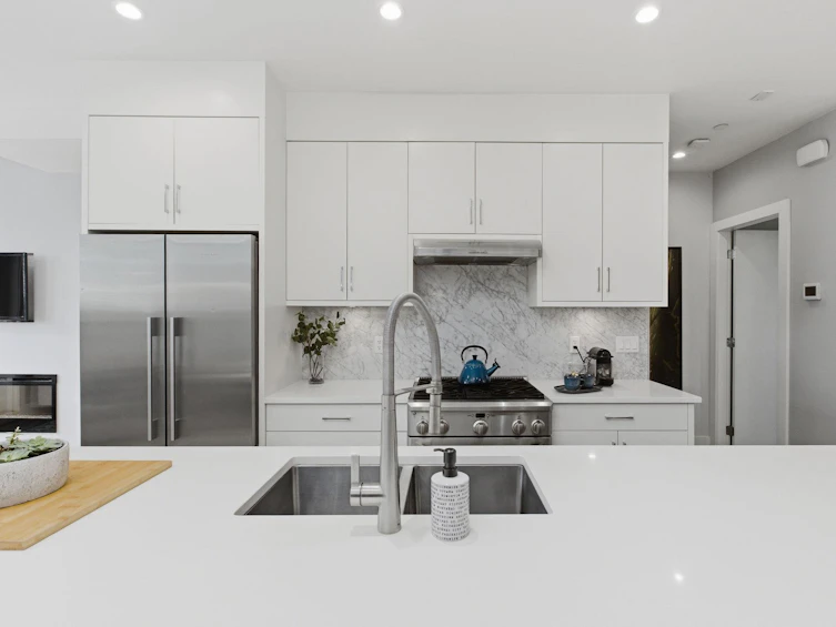 255 E 6th Street, North Vancouver, BC, V7L 1P4 - 6