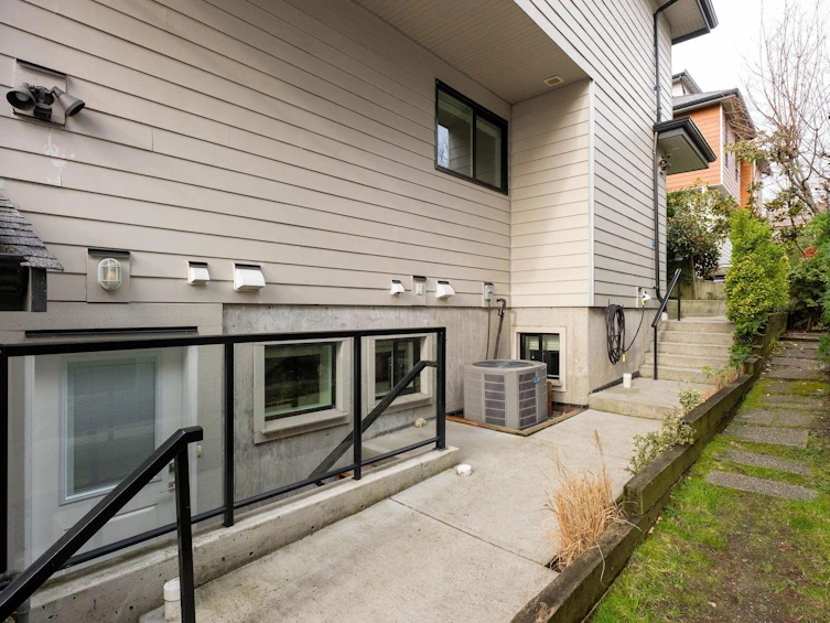 255 E 6th Street, North Vancouver, BC, V7L 1P4 - 32