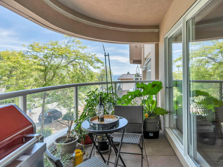 202-15284 Buena Vista Avenue, Surrey, BC, V4B 5K5 - 13