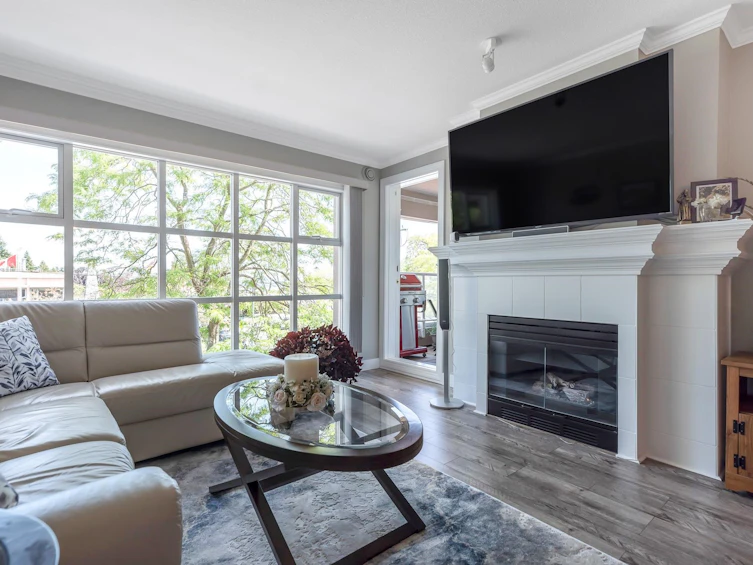 202-15284 Buena Vista Avenue, Surrey, BC, V4B 5K5 - 8